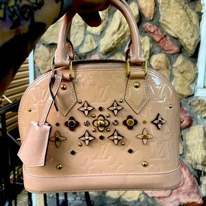 Louis Vuitton bucket bag